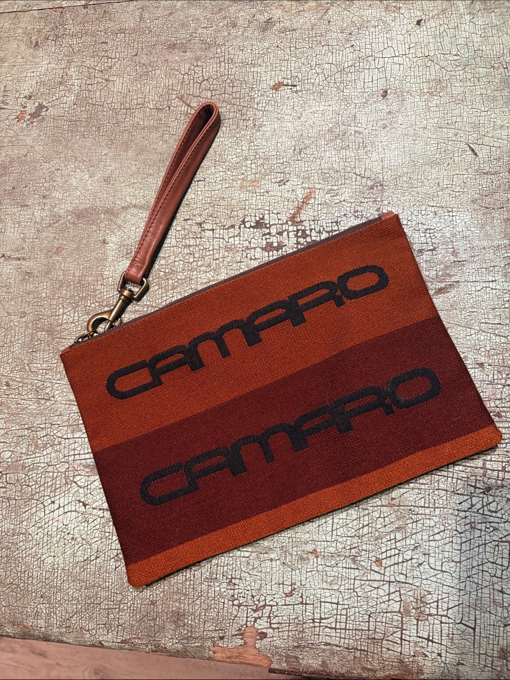 Kim White Camaro Auto Upholstery Leather Wristlet Clutch Made in USA - Picture 2 of 4